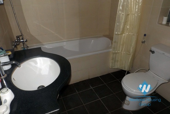One bedroom, modern and bright apartment for rent in Ba Dinh District, near Lotte Tower